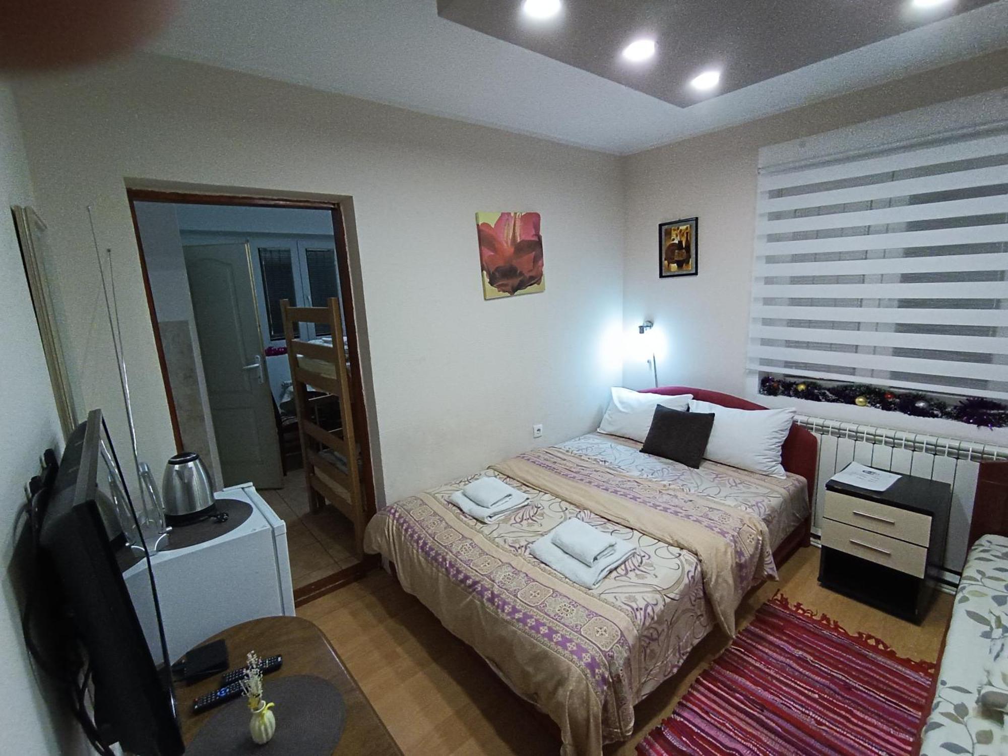 Apartments & Rooms -Mdl Lazic 베오그라드 외부 사진